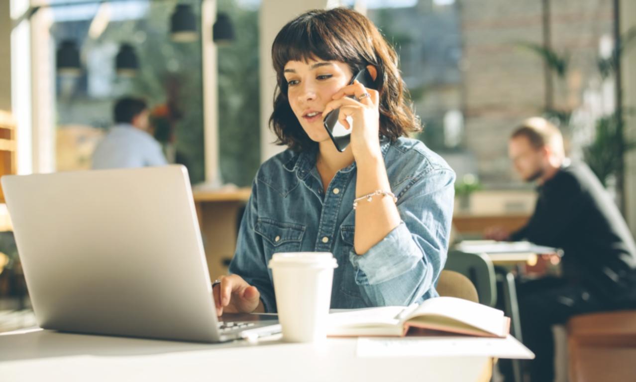 Remote compliance consultation session with structured data review